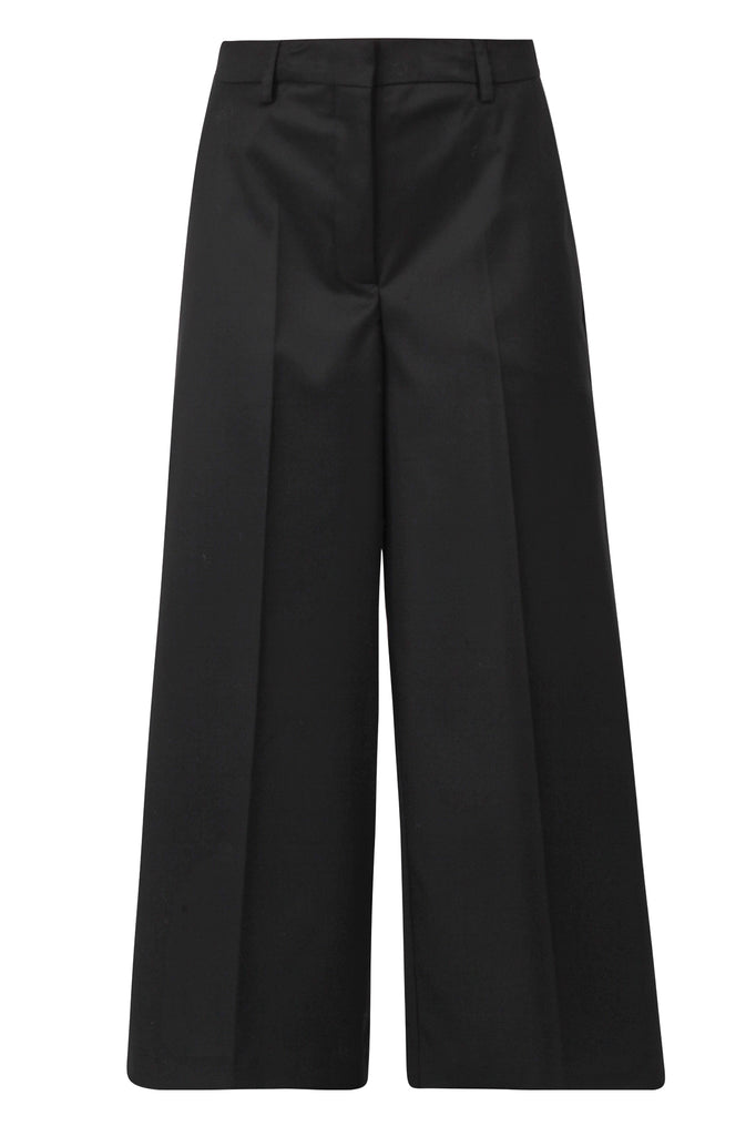 8pm Shop Made in Italy for a formal and informal look